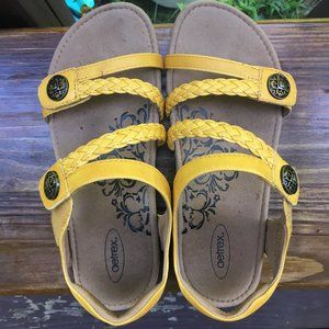 Yellow Aetrex Sandals, size 7